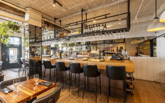 Bistro français clé en main à vendre dans le Vieux-Montréal